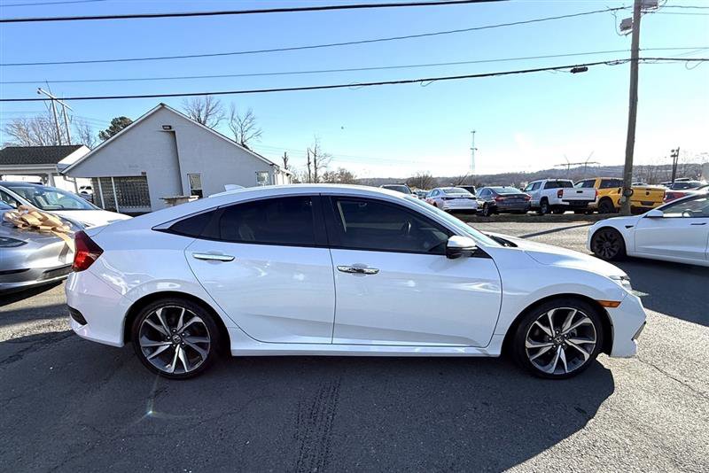 Used 2019 Honda Civic Touring image 6