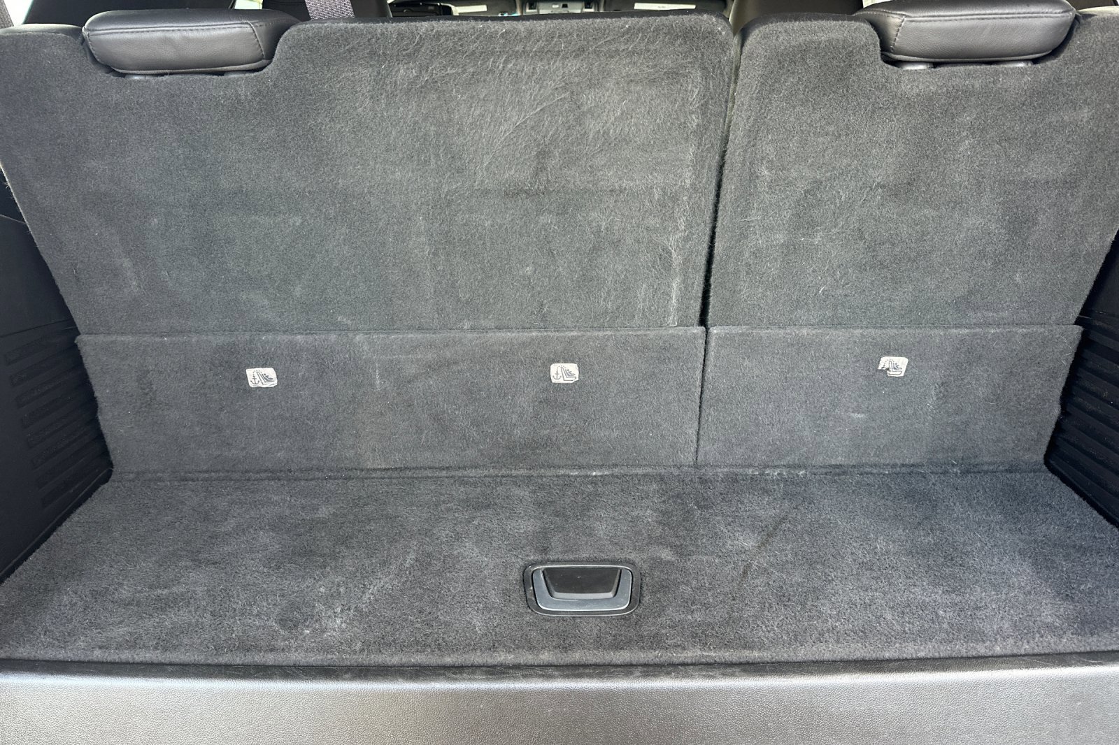 Used 2017 Cadillac Escalade Platinum image 17