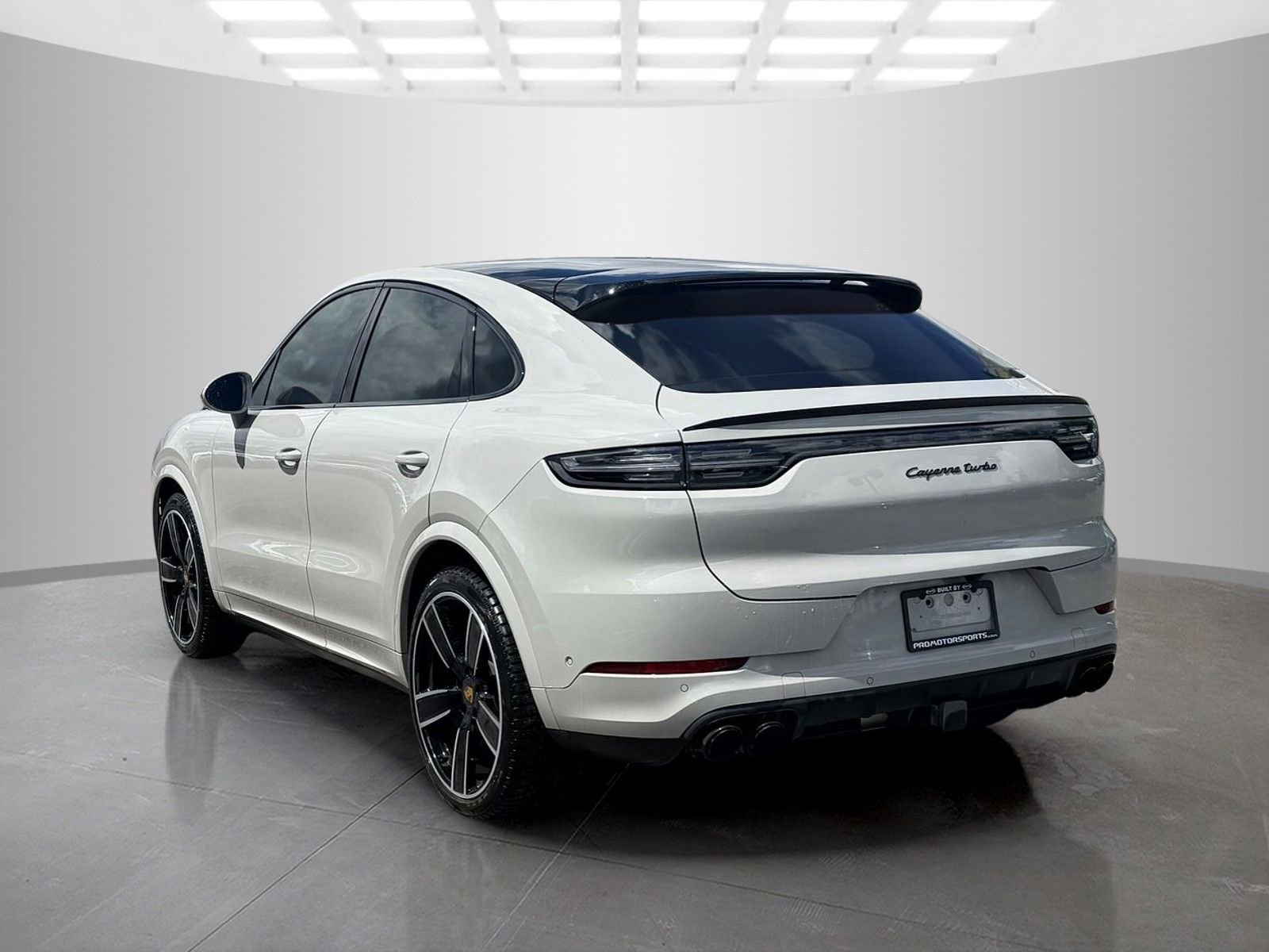 Used 2022 Porsche Cayenne Turbo AWD/4WD image 7