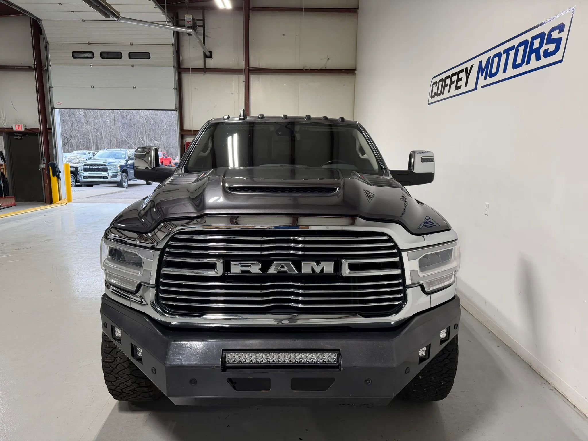 Used 2023 RAM 2500 Laramie AWD/4WD image 9