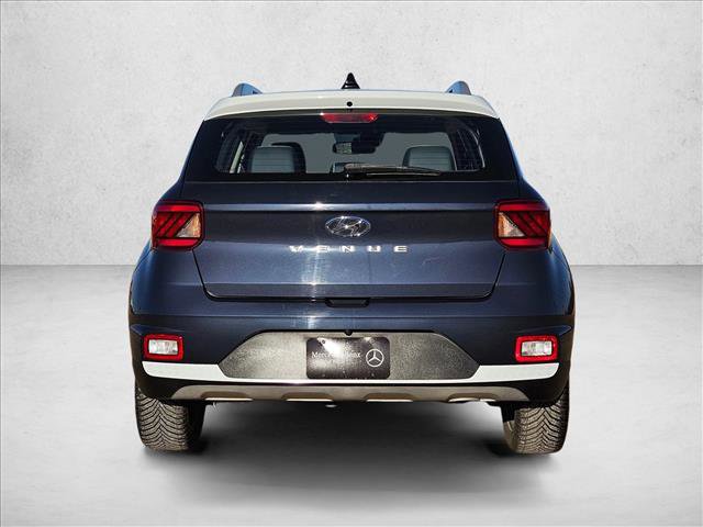 Used 2020 Hyundai Venue image 6