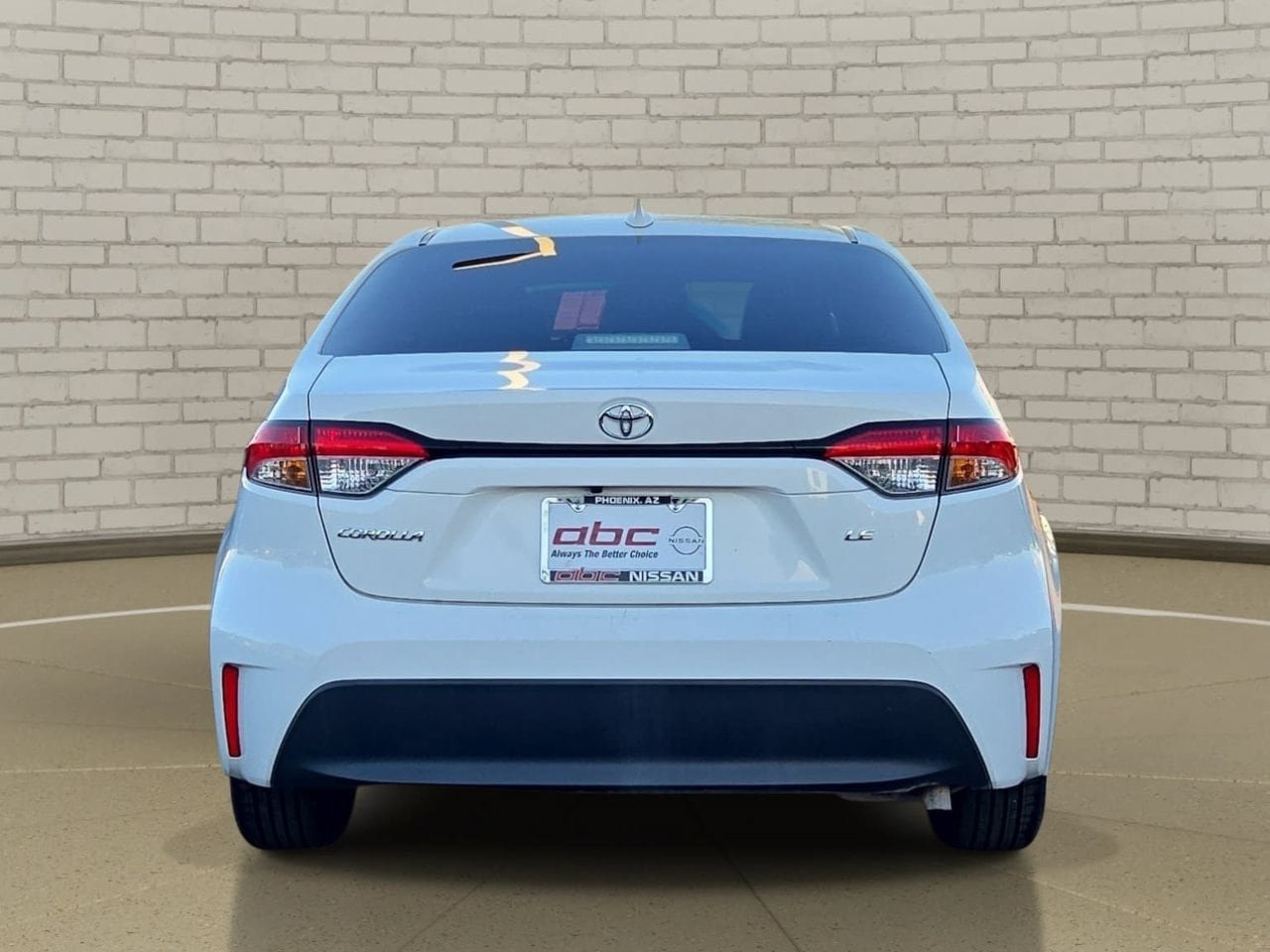 Used 2024 Toyota Corolla LE FWD image 7