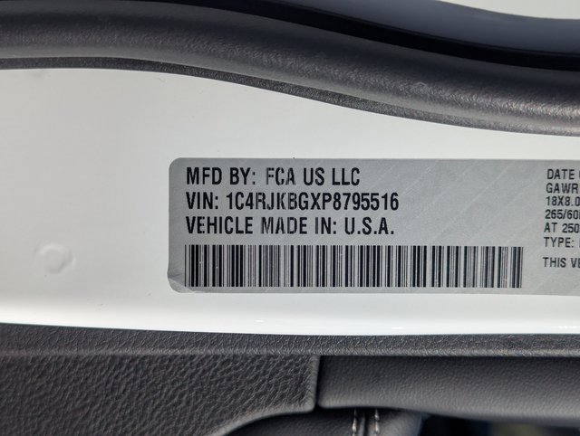 Used 2023 Jeep Grand Cherokee L Limited w/ Trailer Tow Group (B) image 39