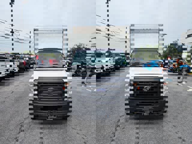 Used 2018 Ford E-350 and Econoline 350 Super Duty image 12