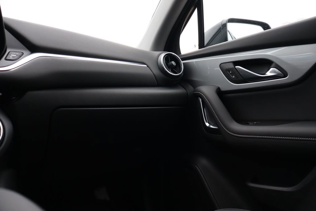 New 2026 Chevrolet Blazer LT w/ LPO, Floor Liner Package image 41