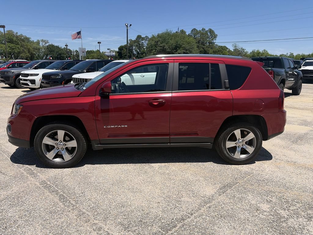 Used 2017 Jeep Compass High Altitude FWD image 3