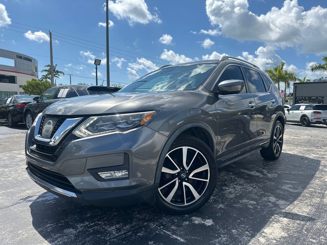 Used 2017 Nissan Rogue SL w/ SL Premium Package FWD image 1