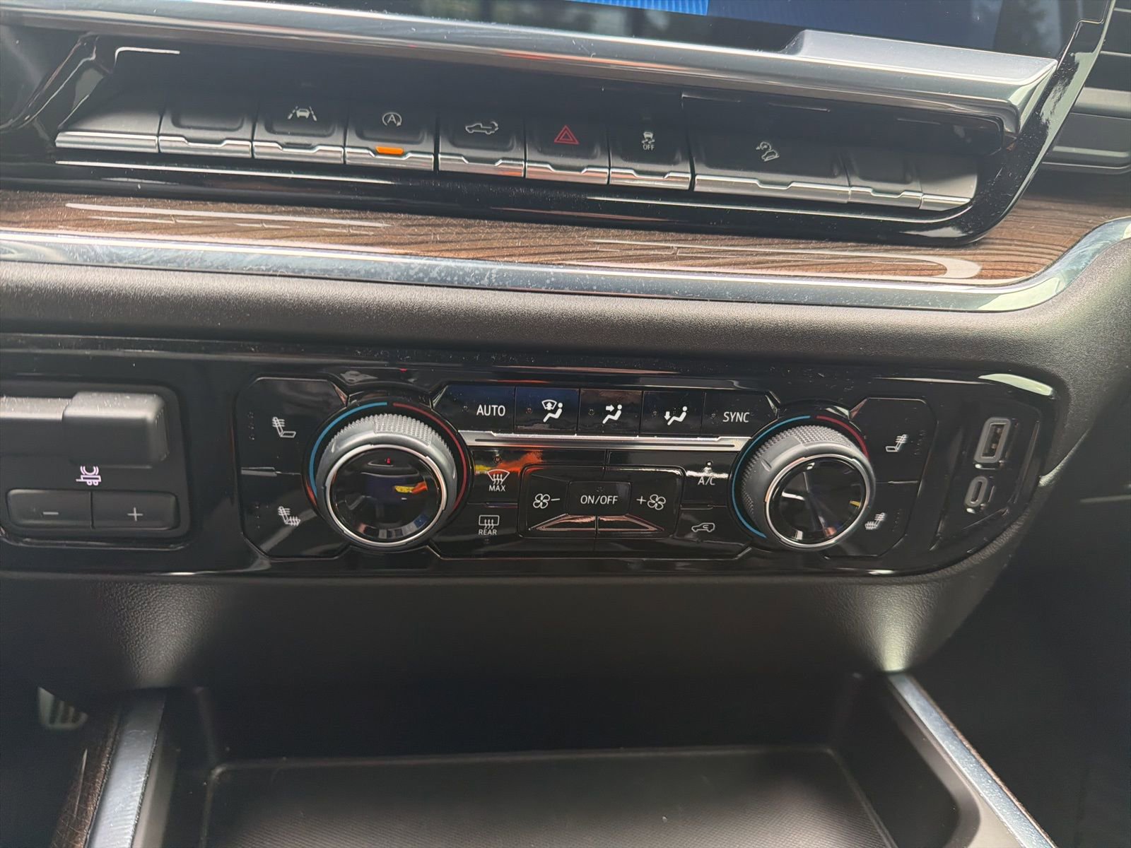 Used 2024 Chevrolet Silverado 1500 RST w/ Convenience Package II image 15