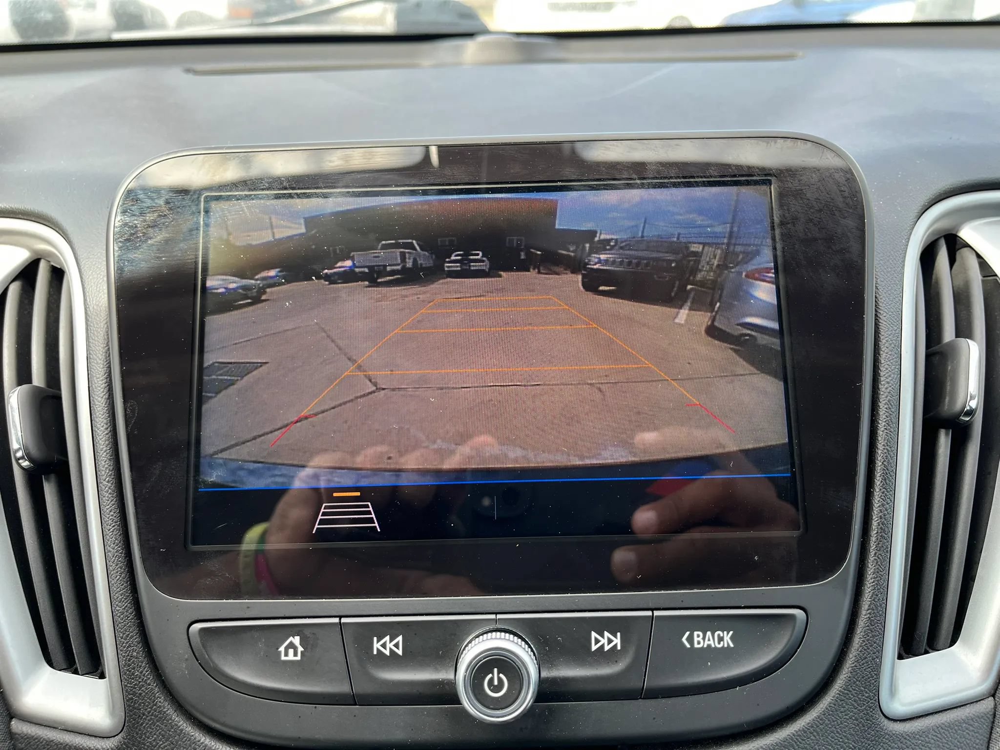 Used 2020 Chevrolet Malibu LS FWD image 42
