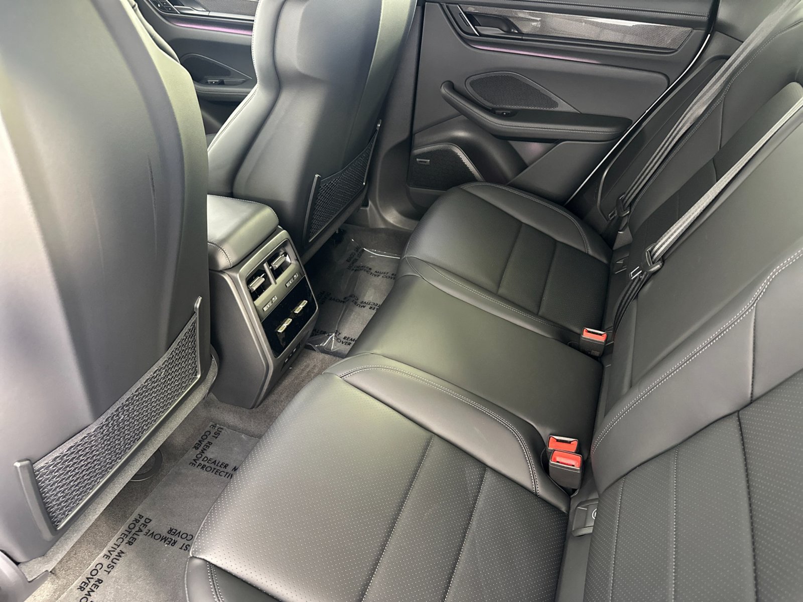 New 2026 Porsche Macan Turbo Electric AWD/4WD image 14