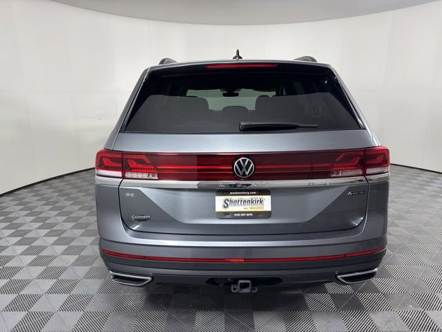 Used 2025 Volkswagen Atlas SE image 4