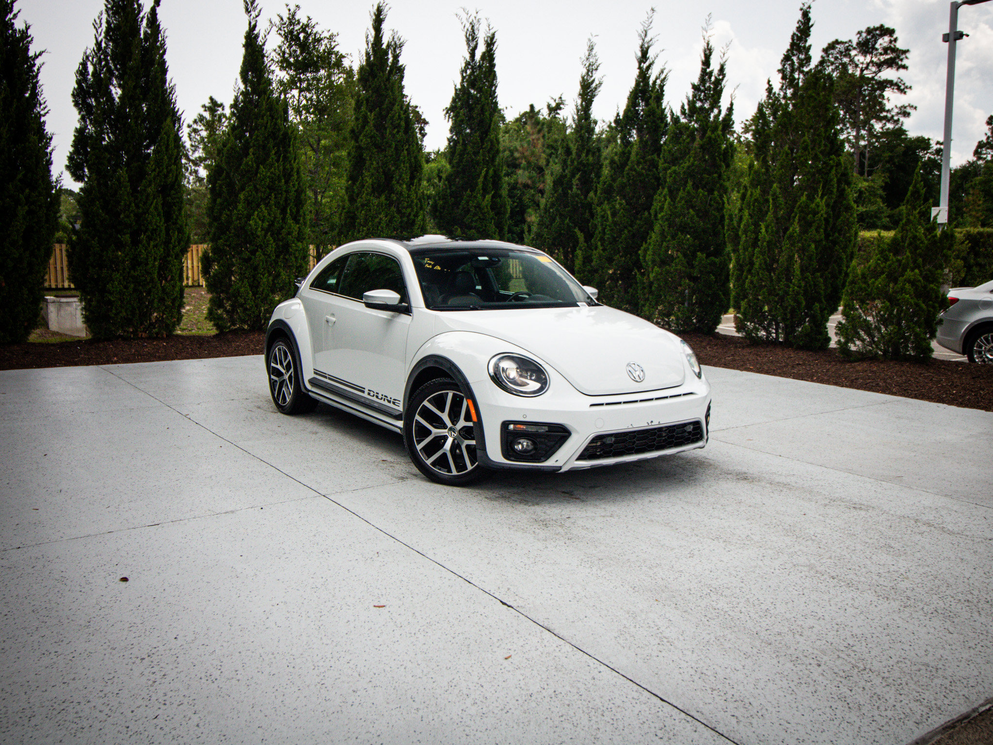Used 2017 Volkswagen Beetle 1.8T Dune FWD video 2