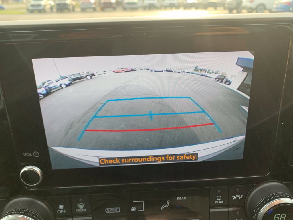 Used 2023 Toyota Highlander LE FWD image 49