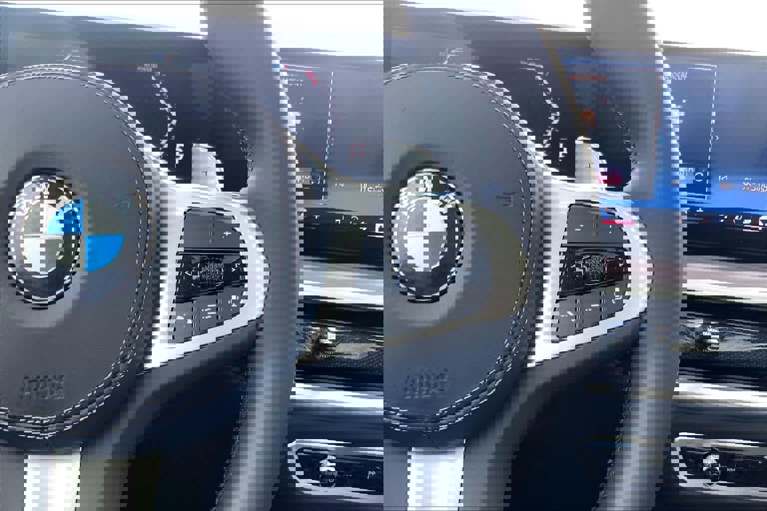 Used 2024 BMW X7 xDrive40i w/ M Sport Package image 22