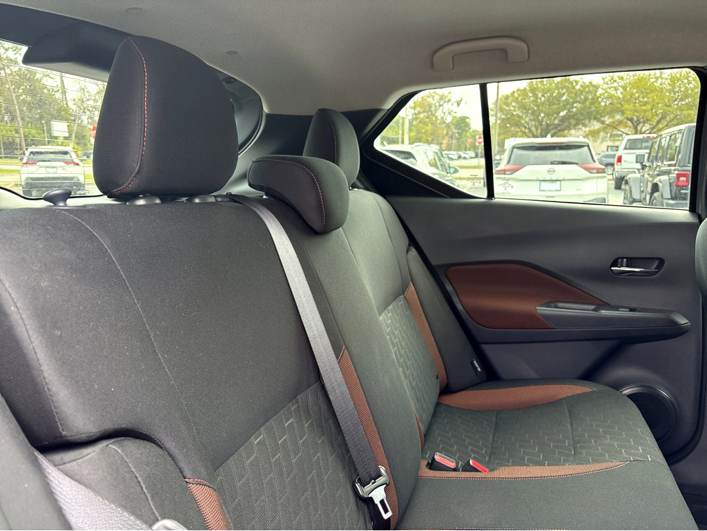 Used 2024 Nissan Kicks SR image 10