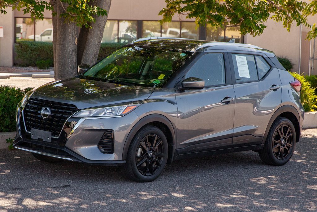 Used 2023 Nissan Kicks SV image 9