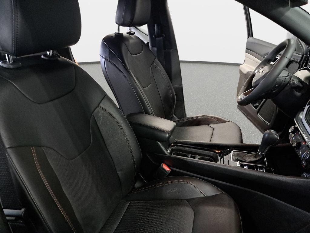 Certified 2023 Jeep Compass Limited AWD/4WD image 10