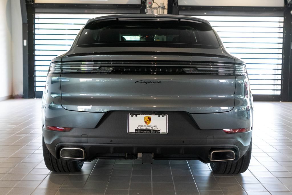 New 2026 Porsche Cayenne Coupe AWD/4WD image 9