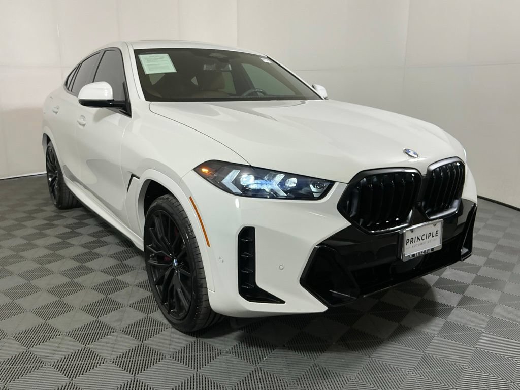 Certified 2024 BMW X6 xDrive40i w/ Premium Package AWD/4WD image 4