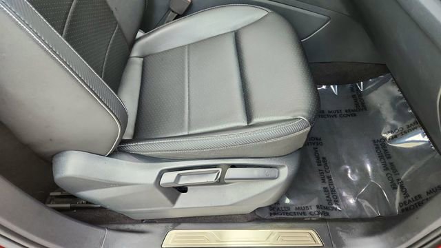 Used 2021 Volkswagen Atlas Cross Sport SE w/ Panoramic Sunroof Package image 22