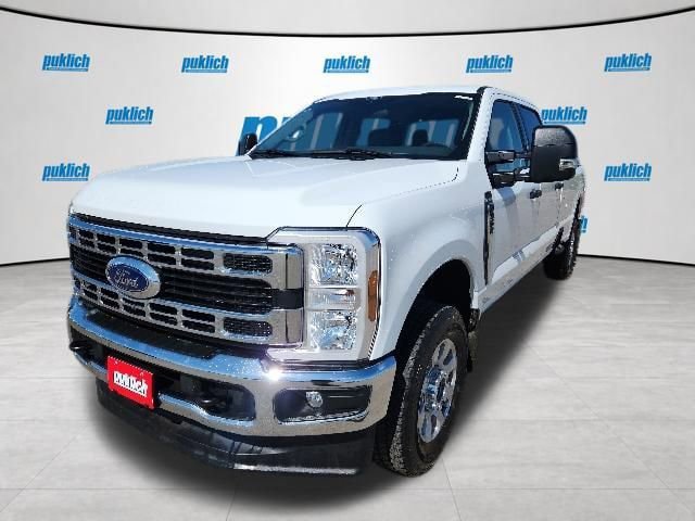 Used 2024 Ford F350 XLT AWD/4WD image 3