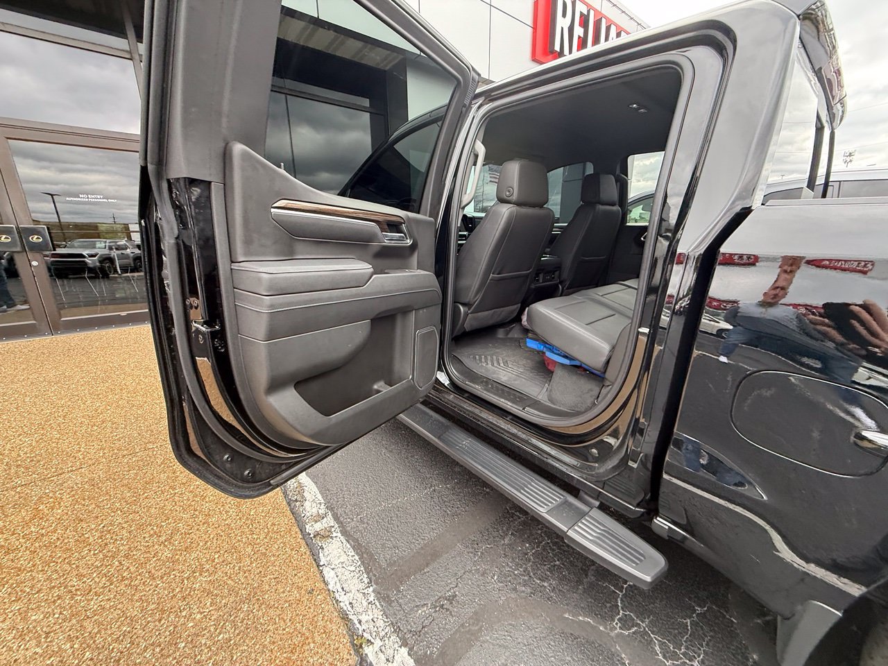 Used 2025 Chevrolet Silverado 1500 RST AWD/4WD image 7