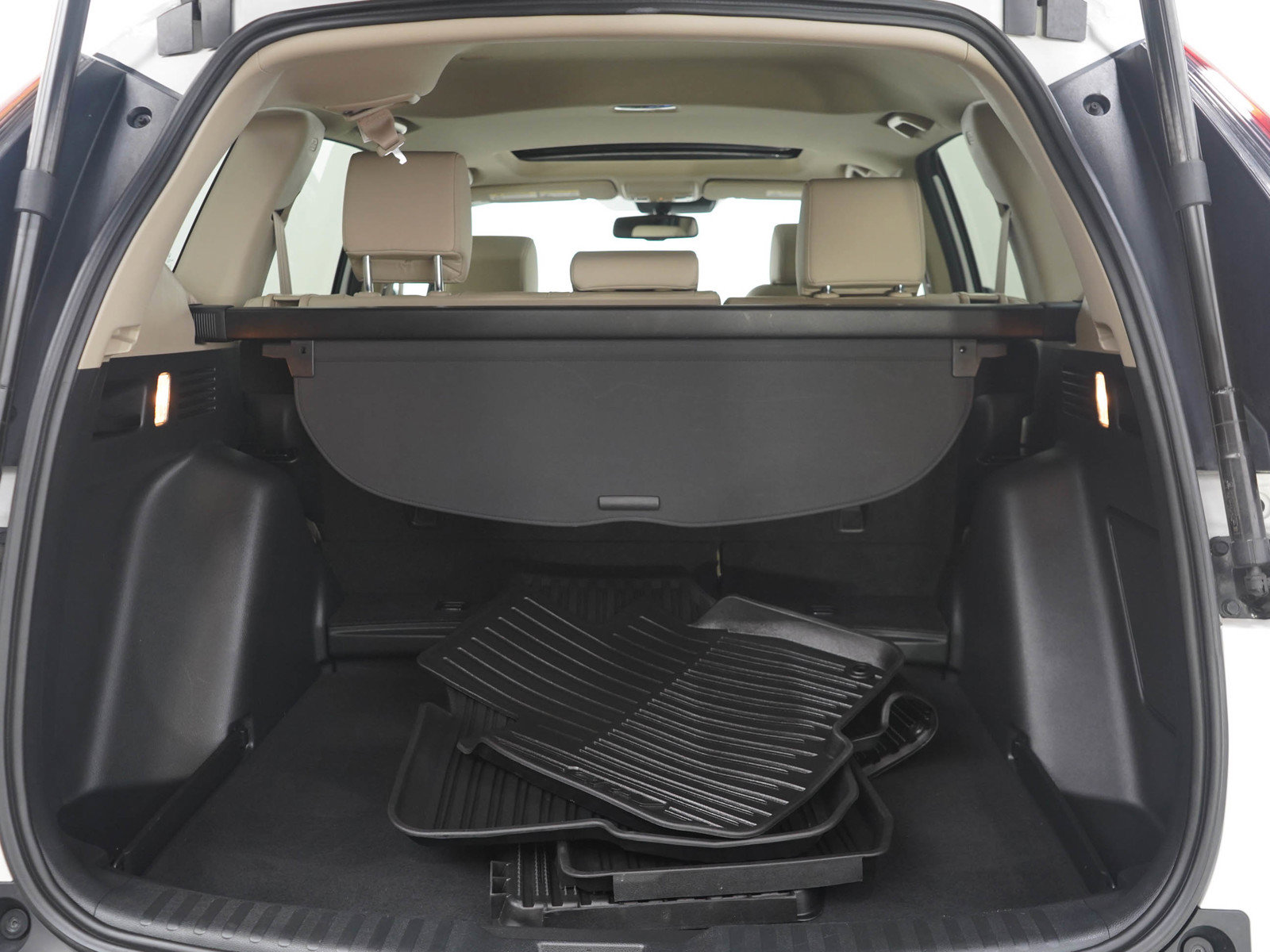 Used 2021 Honda CR-V Touring image 9