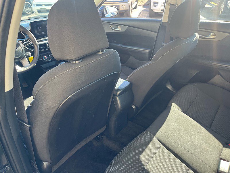 Used 2020 Kia Forte LXS FWD image 17