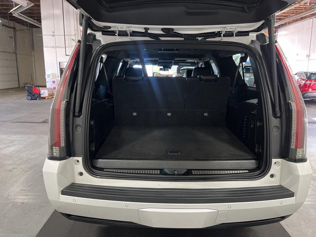 Certified 2020 Cadillac Escalade ESV Platinum AWD/4WD image 27