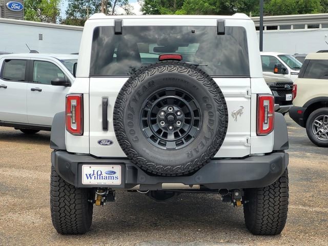 New 2026 Ford Bronco Outer Banks w/ Sasquatch Package AWD/4WD image 4