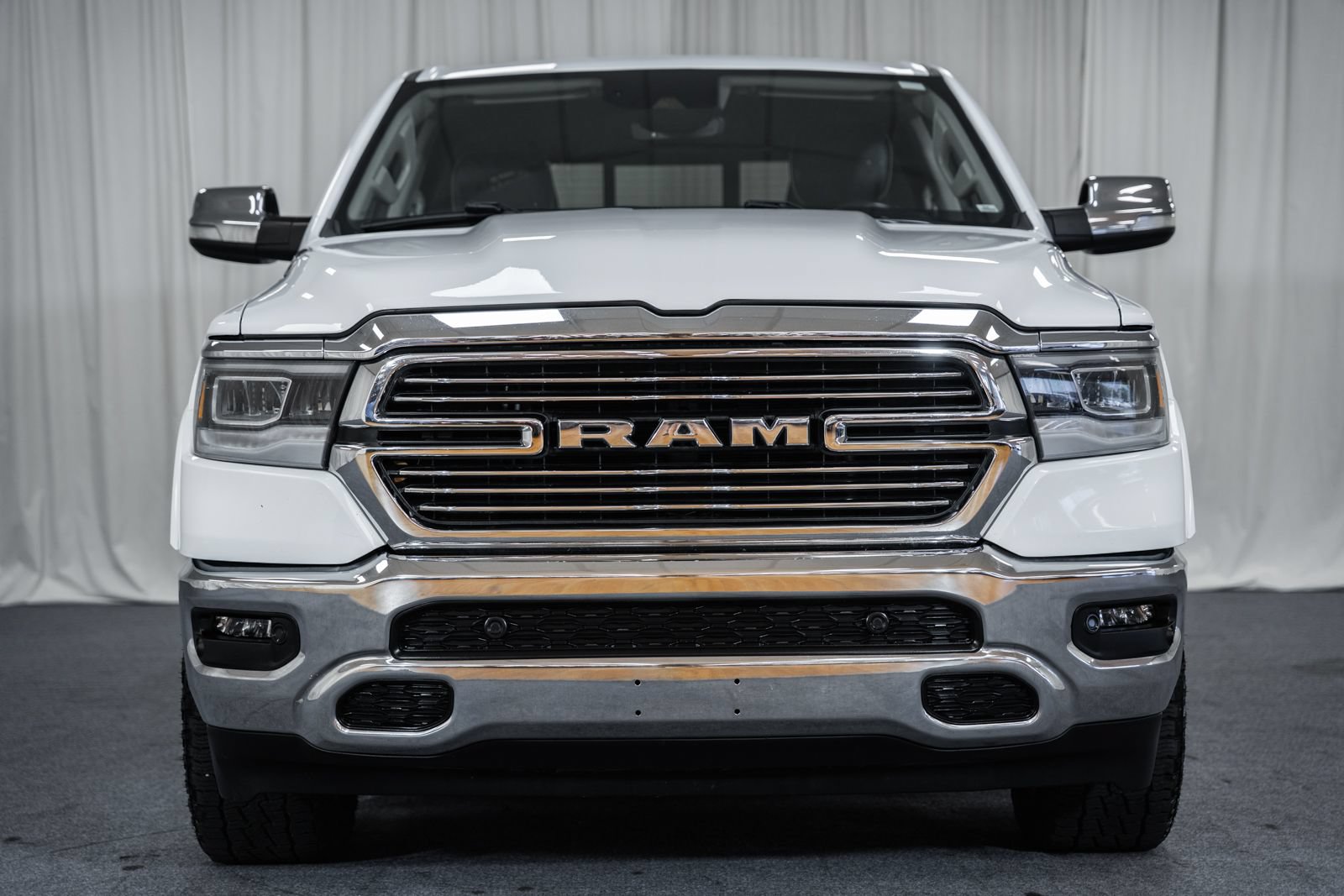 Used 2022 RAM 1500 Laramie AWD/4WD image 2