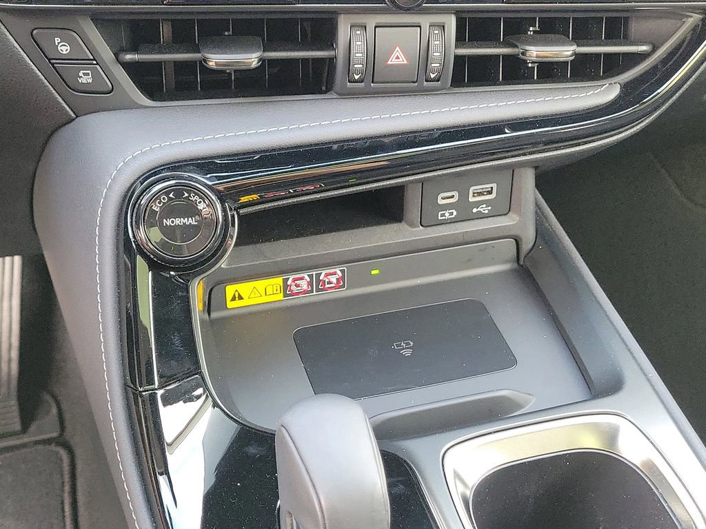 Used 2024 Lexus NX 350h AWD w/ Vision Package image 35