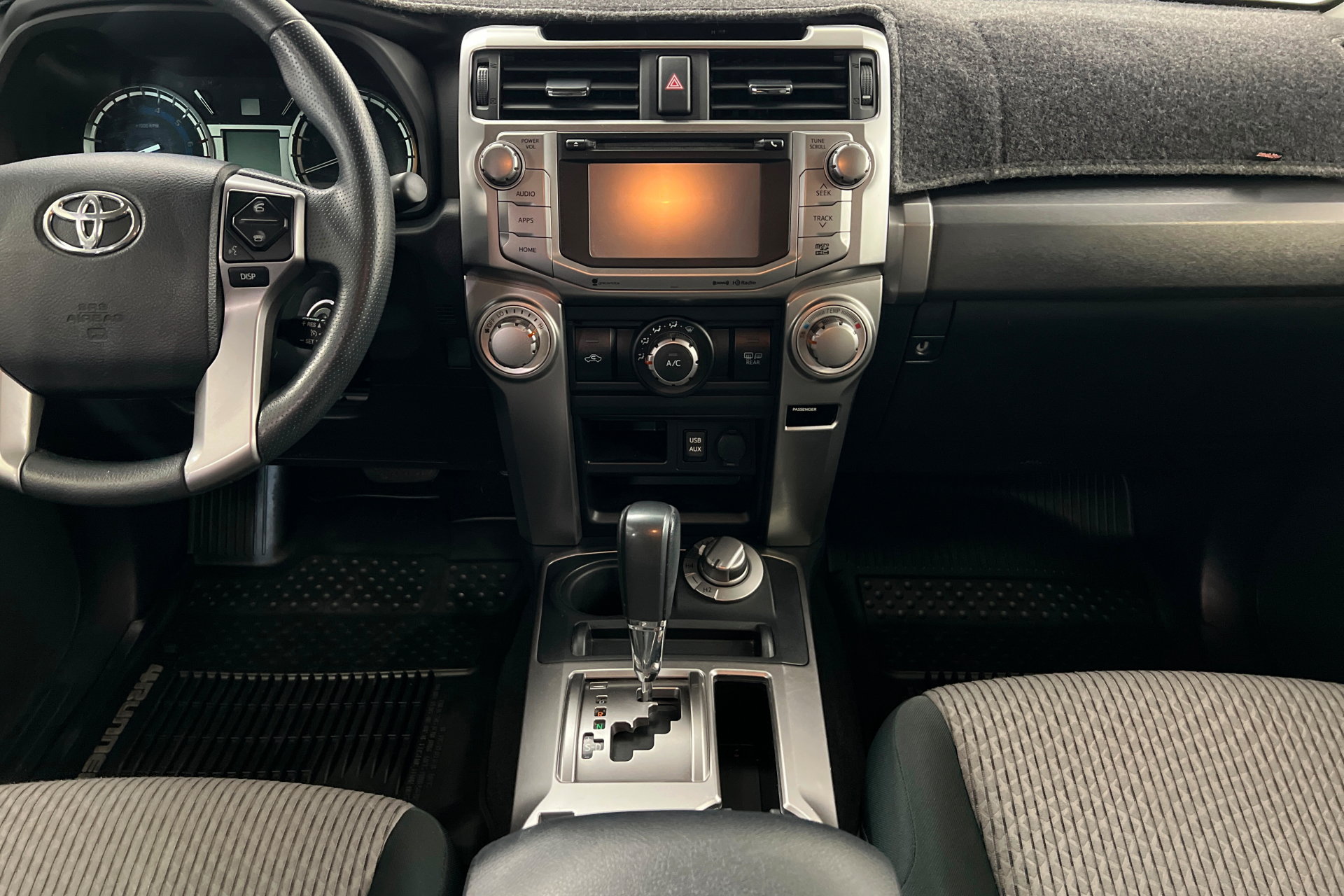 Certified 2019 Toyota 4Runner SR5 AWD/4WD image 14