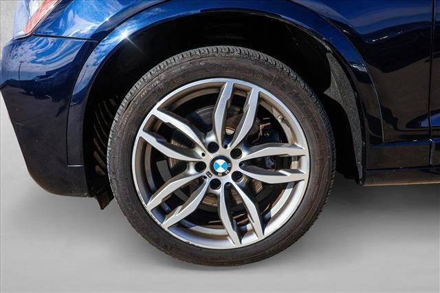 Used 2017 BMW X4 M40i image 9