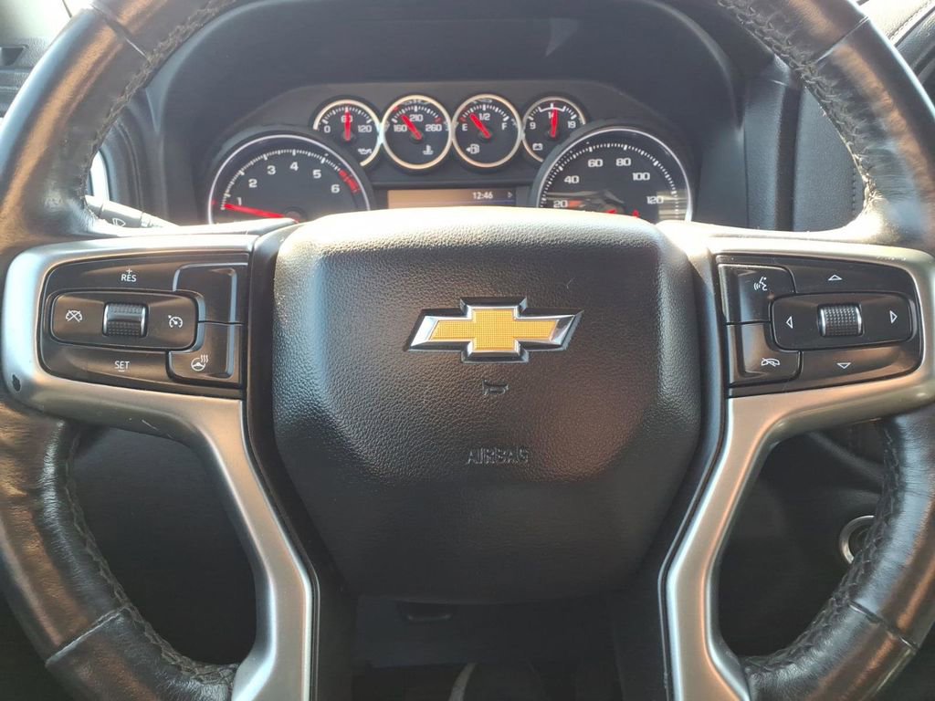 Used 2022 Chevrolet Silverado 1500 LT image 19