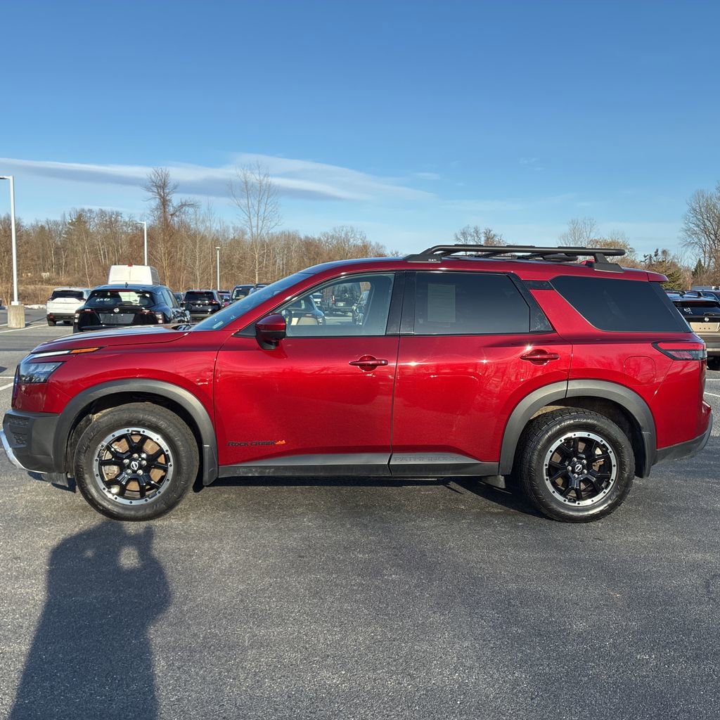 Used 2024 Nissan Pathfinder Rock Creek image 2