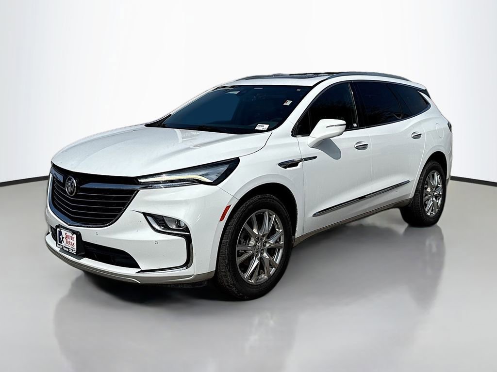 Used 2023 Buick Enclave Essence w/ Experience Buick Package image 3