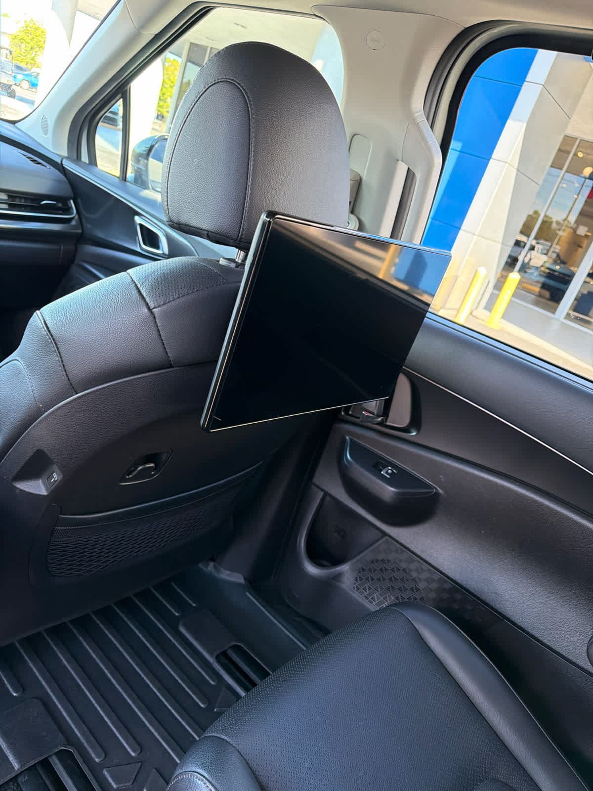 Used 2025 Kia Carnival SX Prestige FWD image 13