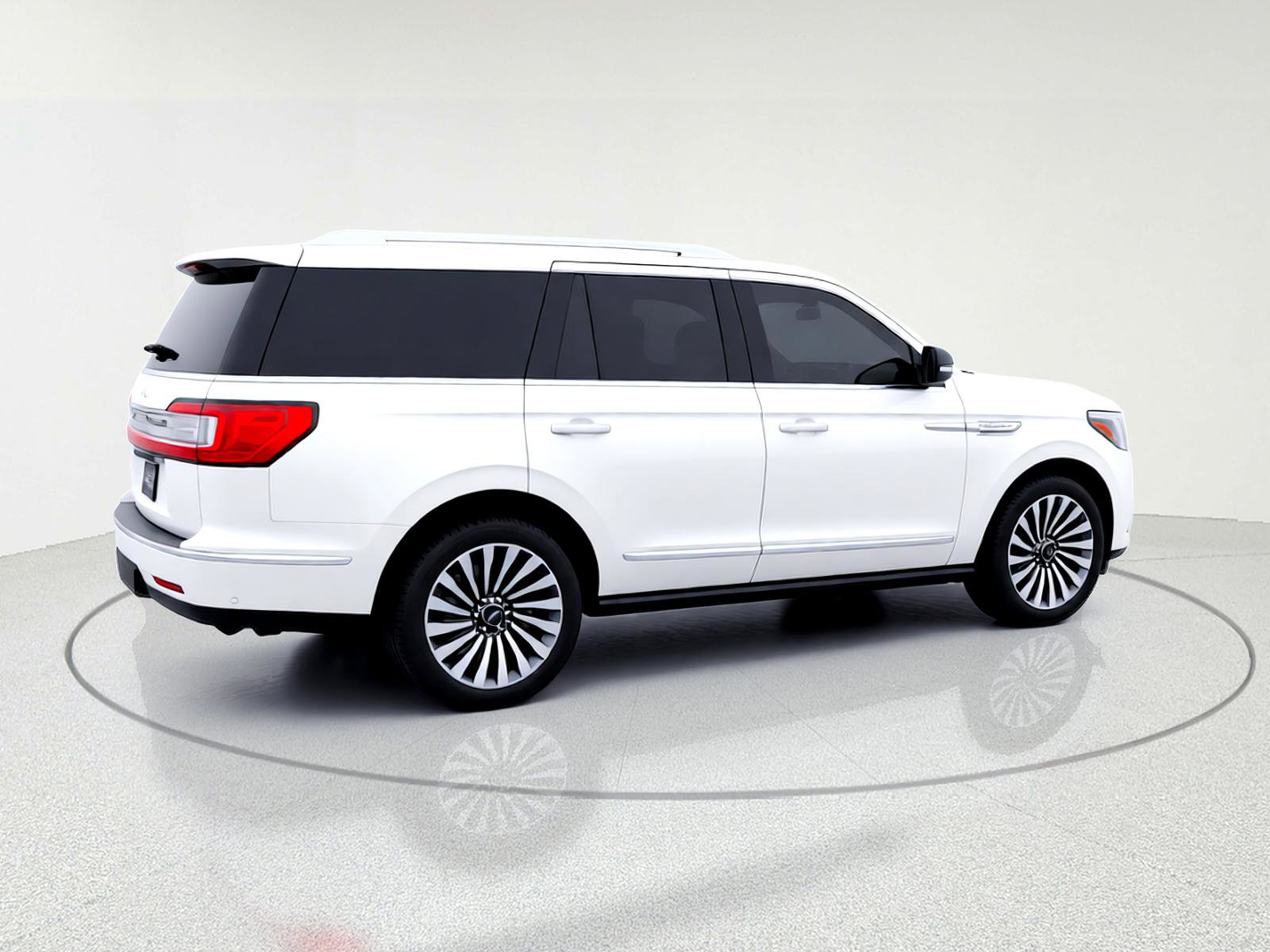 Used 2019 Lincoln Navigator Reserve image 8