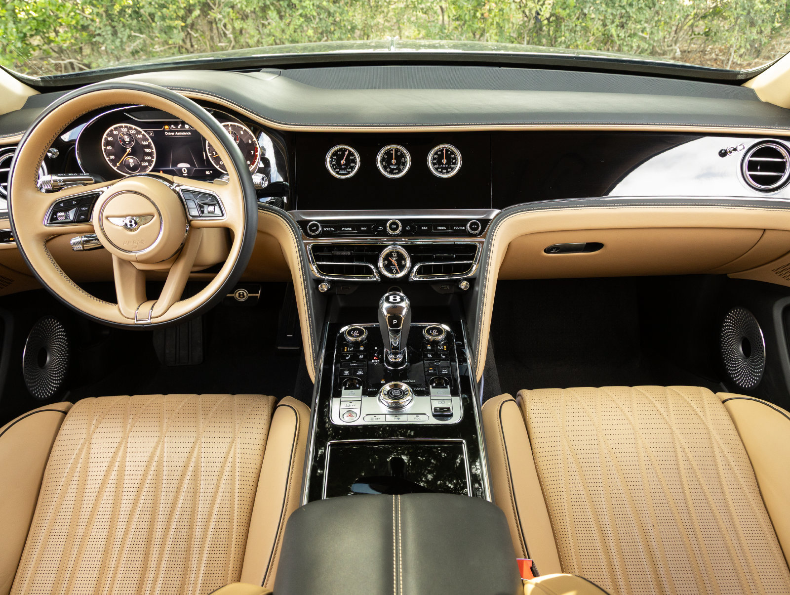 Used 2022 Bentley Flying Spur V8 AWD/4WD image 12