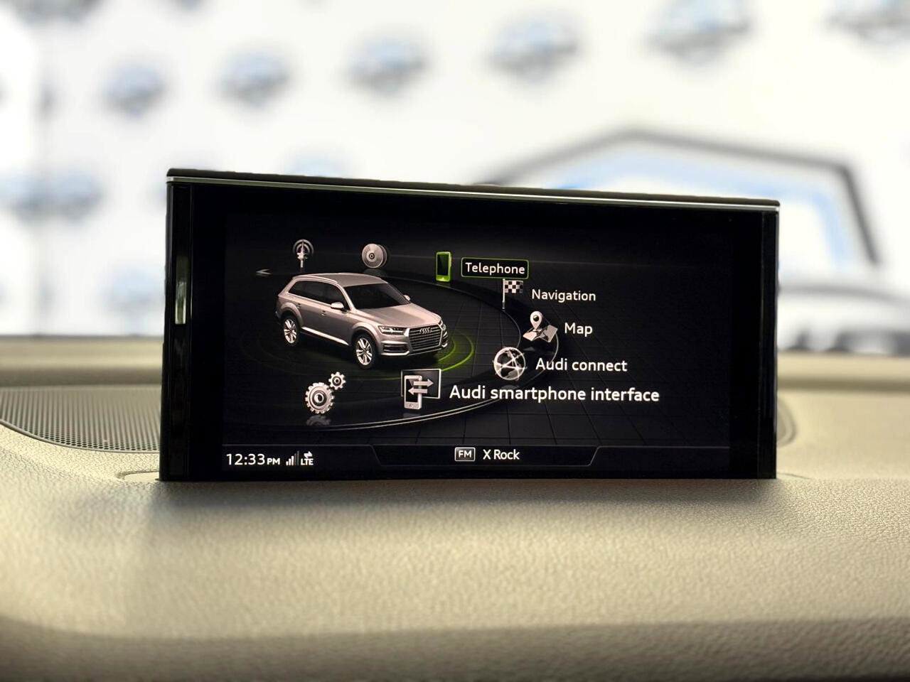 Used 2017 Audi Q7 3.0T Prestige image 19