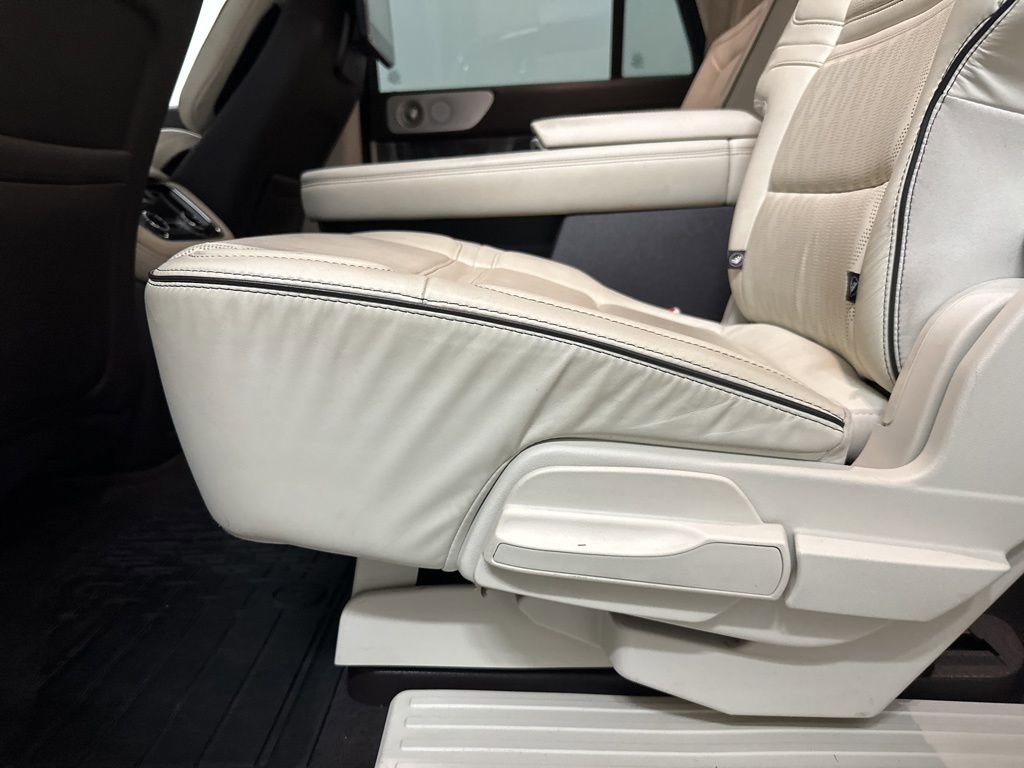 Used 2020 Lincoln Navigator L Black Label w/ Cargo Convenience Package image 53