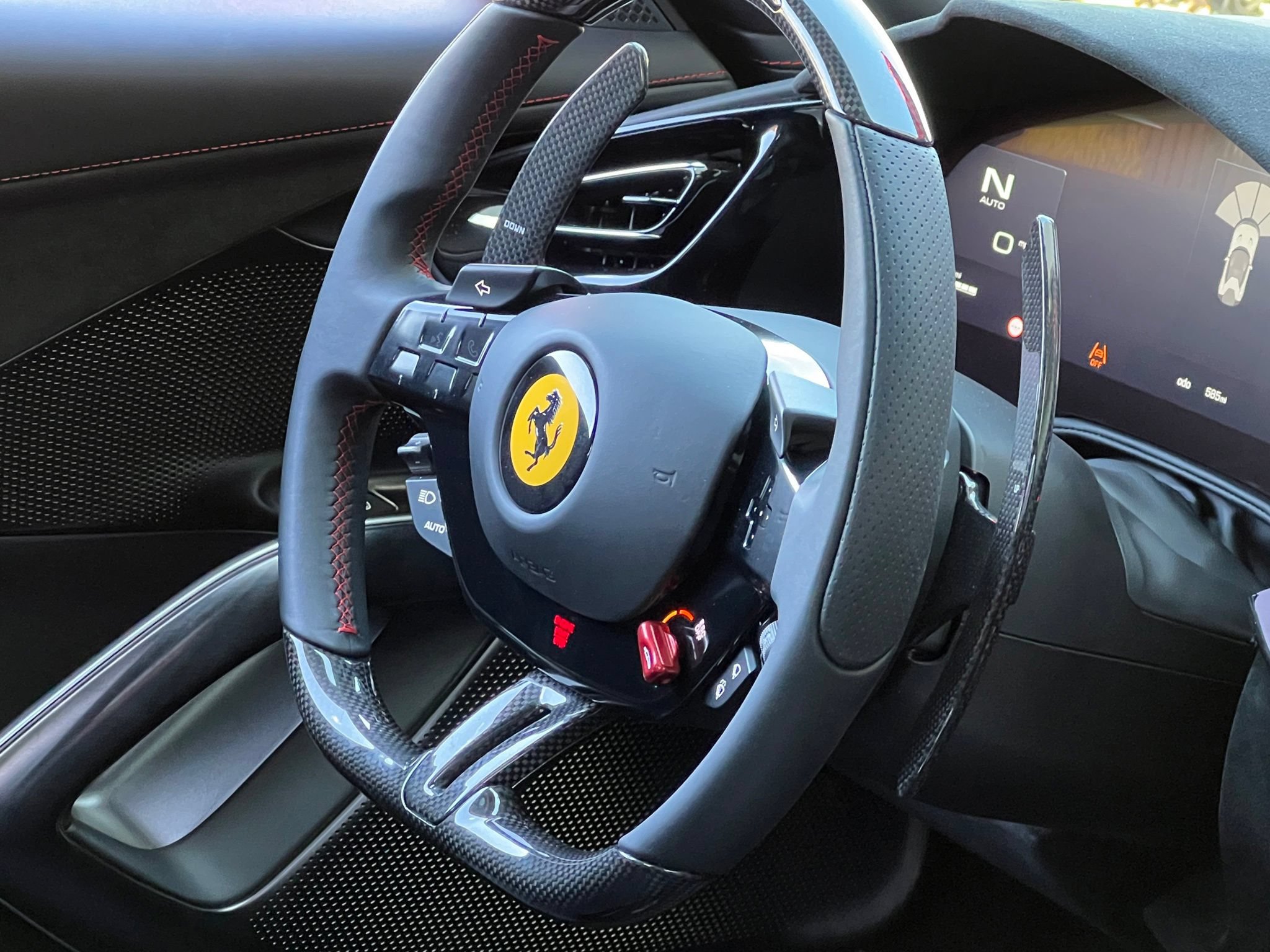 Used 2025 Ferrari 12Cilindri RWD image 38