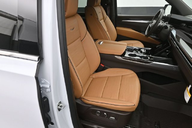 New 2026 Cadillac Escalade Luxury w/ Touring Package AWD/4WD image 11