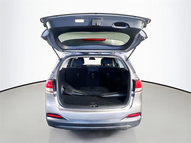 Used 2017 Kia Sorento LX image 28