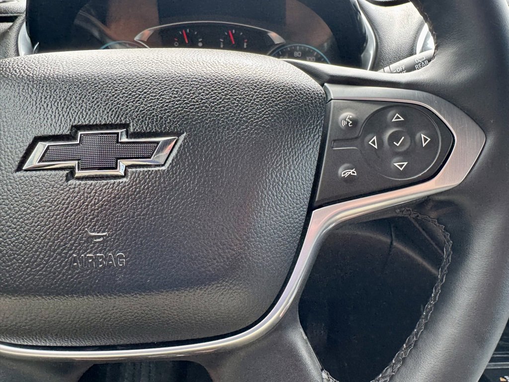 Used 2023 Chevrolet Traverse RS image 29