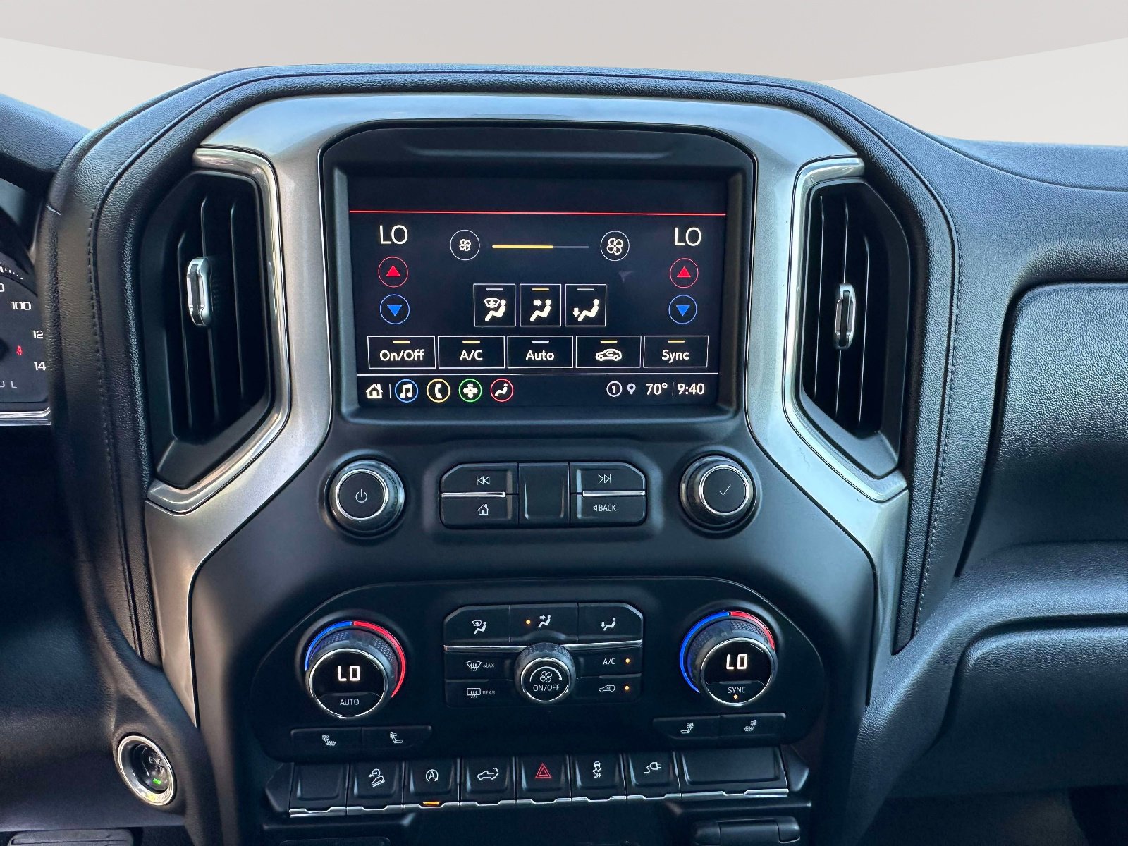 Used 2021 Chevrolet Silverado 1500 LT Trail Boss w/ Convenience Package II image 11