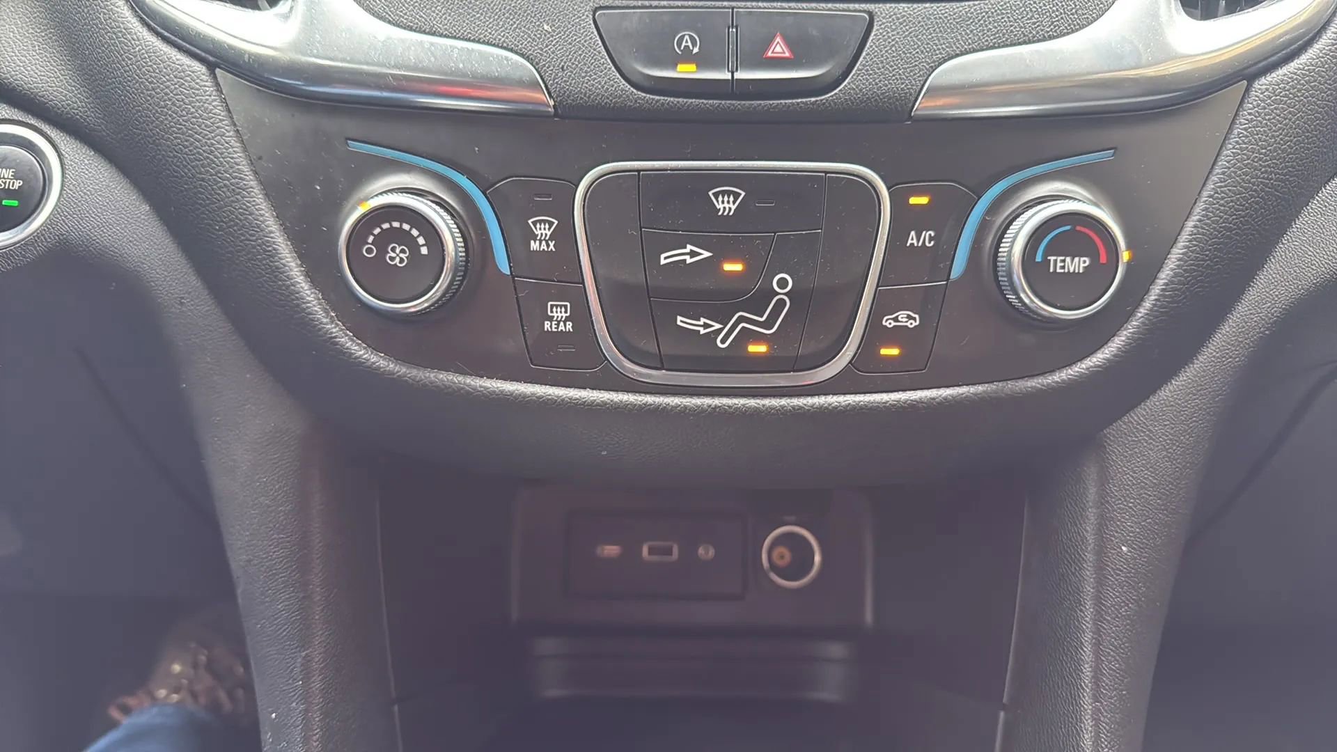 Used 2022 Chevrolet Equinox LT image 19