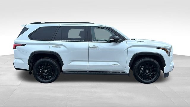 Used 2025 Toyota Sequoia Limited w/ Tow Technology Package image 32