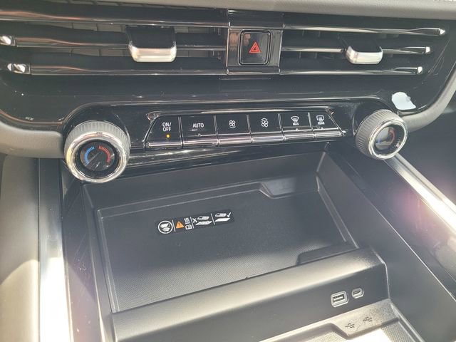 Used 2025 Chevrolet Tahoe LT image 21